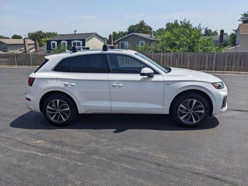 2023 Audi Q5 45 S line Premium Plus