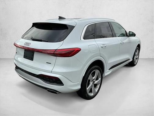 2025 Audi Q5 Premium Plus TFSI quattro S tronic