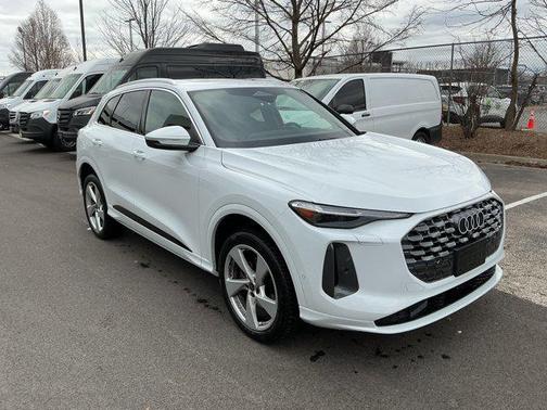 2025 Audi Q5 Premium Plus TFSI quattro S tronic