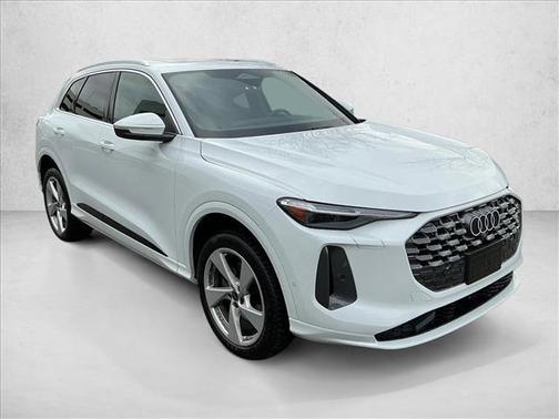 2025 Audi Q5 Premium Plus TFSI quattro S tronic