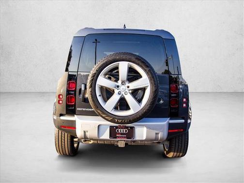 2024 Land Rover Defender 110 P300