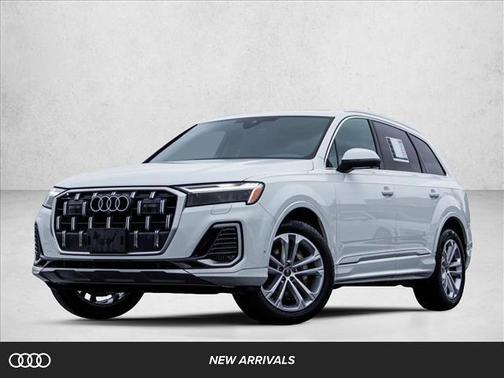 2025 Audi Q7 55 Premium Plus