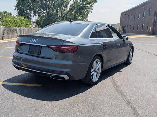 2022 Audi A4 45 S line Premium Plus