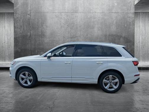 2022 Audi Q7 55 Premium