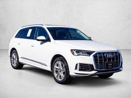 2024 Audi Q7 55 Premium Plus