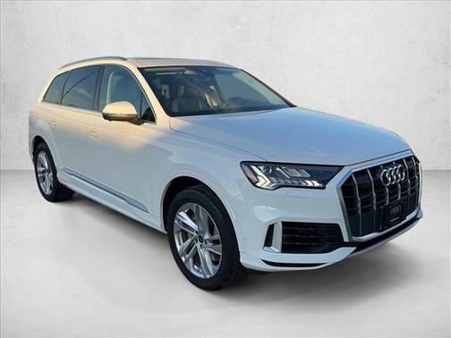 2024 Audi Q7 55 Premium Plus