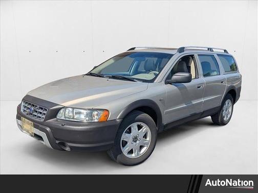 2005 Volvo XC70 