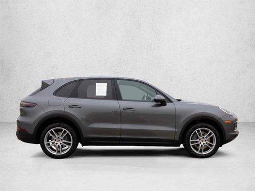 Quartzite Metallic 2019 Porsche Cayenne S
