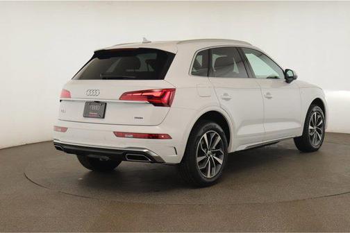 2024 Audi Q5 45 S line Premium Plus