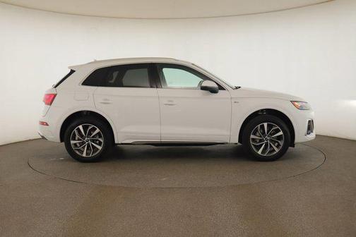 2024 Audi Q5 45 S line Premium Plus