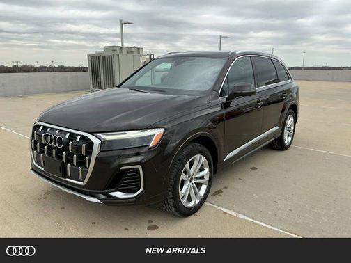 2025 Audi Q7 55 Premium Plus