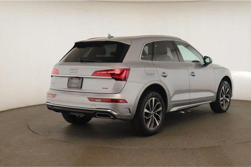 2024 Audi Q5 45 S line Premium