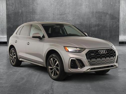 2024 Audi Q5 45 S line Premium