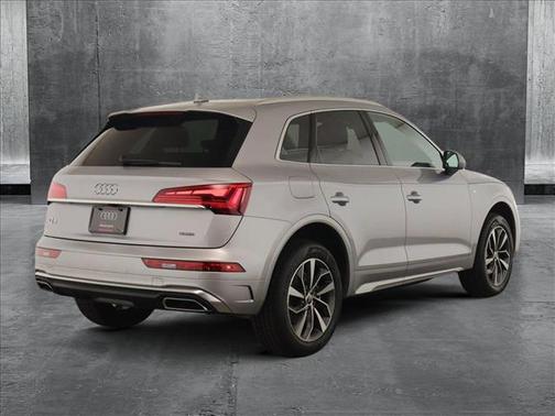 2024 Audi Q5 45 S line Premium