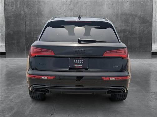 2024 Audi Q5 45 S line Premium