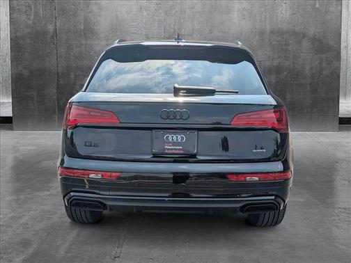 2024 Audi Q5 45 S line Premium
