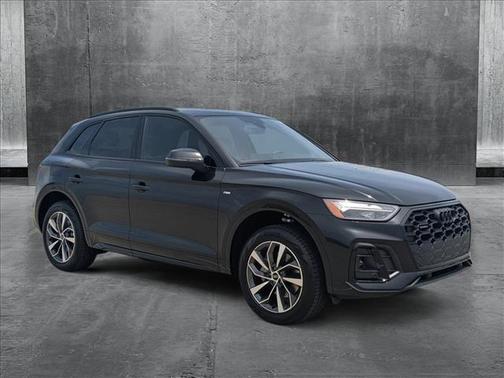 2024 Audi Q5 45 S line Premium