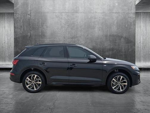 2024 Audi Q5 45 S line Premium