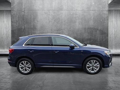 2024 Audi Q3 Premium 45 TFSI S line quattro Tiptronic