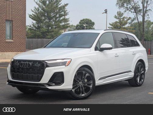 2025 Audi Q7 55 Premium Plus