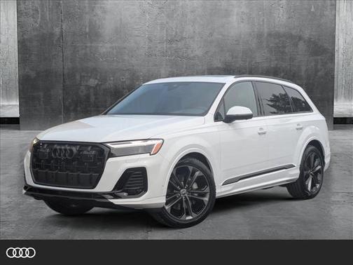 2025 Audi Q7 55 Premium Plus