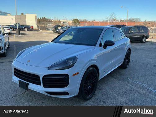 2022 Porsche Cayenne GTS