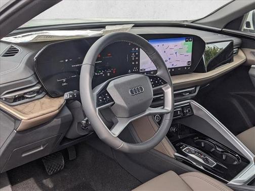 2025 Audi Q5 Premium Plus TFSI quattro S tronic