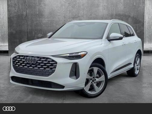 2025 Audi Q5 Premium Plus