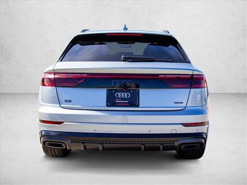 Satellite Silver Metallic 2027 Audi Q8 55 Premium Plus