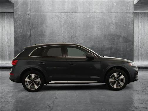 2024 Audi Q5 40 Premium