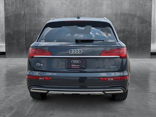 2024 Audi Q5 40 Premium