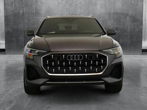 2025 Audi Q8 55 Premium