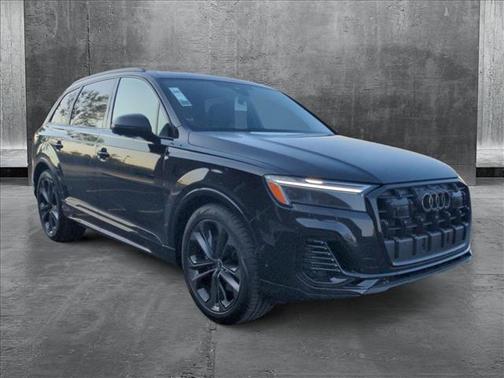 2025 Audi Q7 55 Premium Plus
