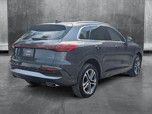 2025 Audi Q5 Premium Plus