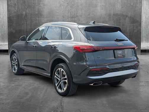 2025 Audi Q5 Premium Plus