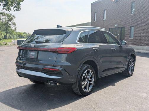 2025 Audi Q5 Premium Plus