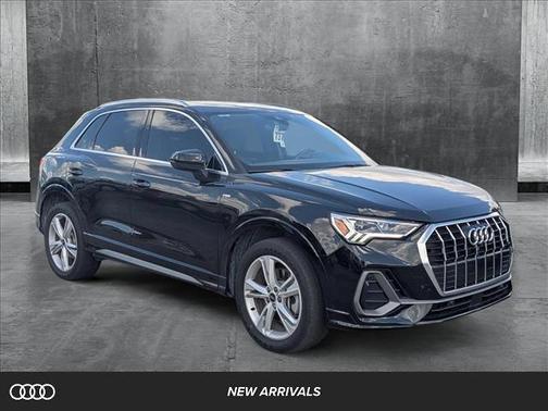 2022 Audi Q3 45 S line Premium Plus