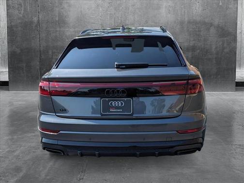 2025 Audi Q8 55 Premium Plus
