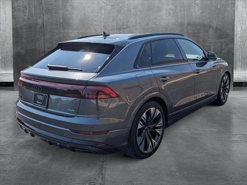 2025 Audi Q8 55 Premium Plus