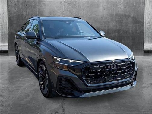 2025 Audi Q8 55 Premium Plus
