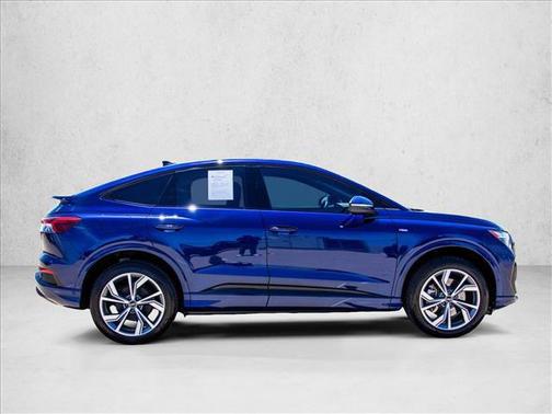 Navarra Blue Metallic 2023 Audi Q4 e-tron Premium Plus 50 quattro