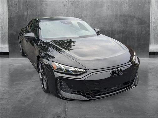 2025 Audi RS e-tron GT performance