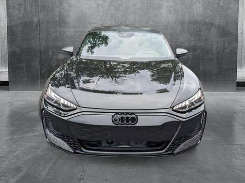 2025 Audi RS e-tron GT performance
