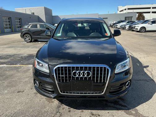 Mythos Black Metallic 2016 Audi Q5 2.0T Premium Plus