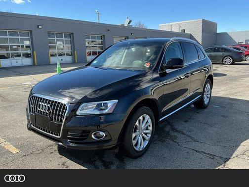 Mythos Black Metallic 2016 Audi Q5 2.0T Premium Plus