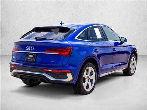 Ultra Blue Metallic 2023 Audi Q5 45 S line Premium Plus