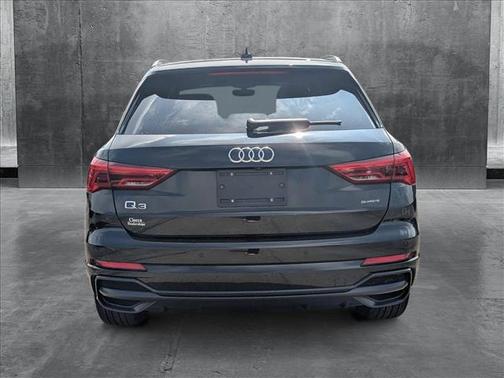 2022 Audi Q3 45 S line Premium
