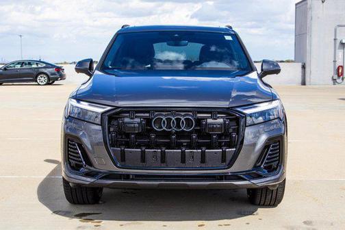 Samurai Gray Metallic 2026 Audi Q7 45 Premium Plus