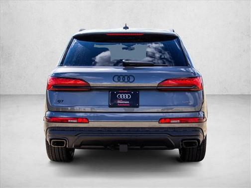 Samurai Gray Metallic 2026 Audi Q7 45 Premium Plus
