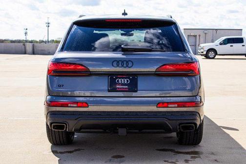 Samurai Gray Metallic 2026 Audi Q7 45 Premium Plus